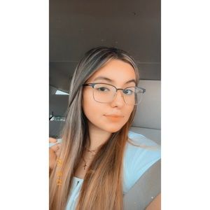 Meet your Posher, Karicia